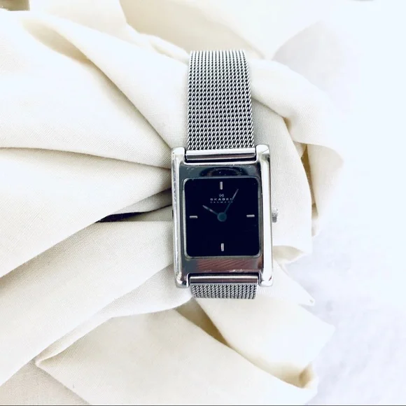 Skagen | Accessories | Skagen Denmark Watch Silver Mesh Bank  display picture 2